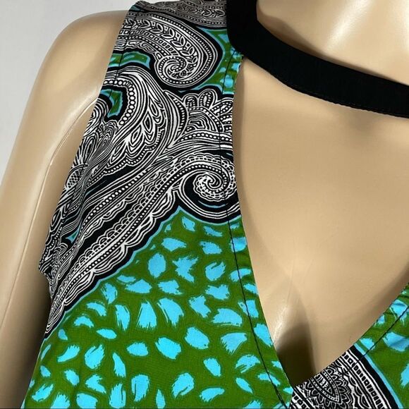 Glam Green, Blue, and Black Patterned Dress - Picture 4 of 12